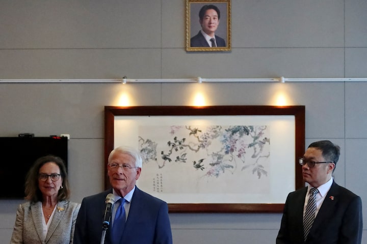 U.S. Senator Anticipates Collaborative Weapons Production with Taiwan U.S. Senator Anticipates Collaborative Weapons Production with Taiwan